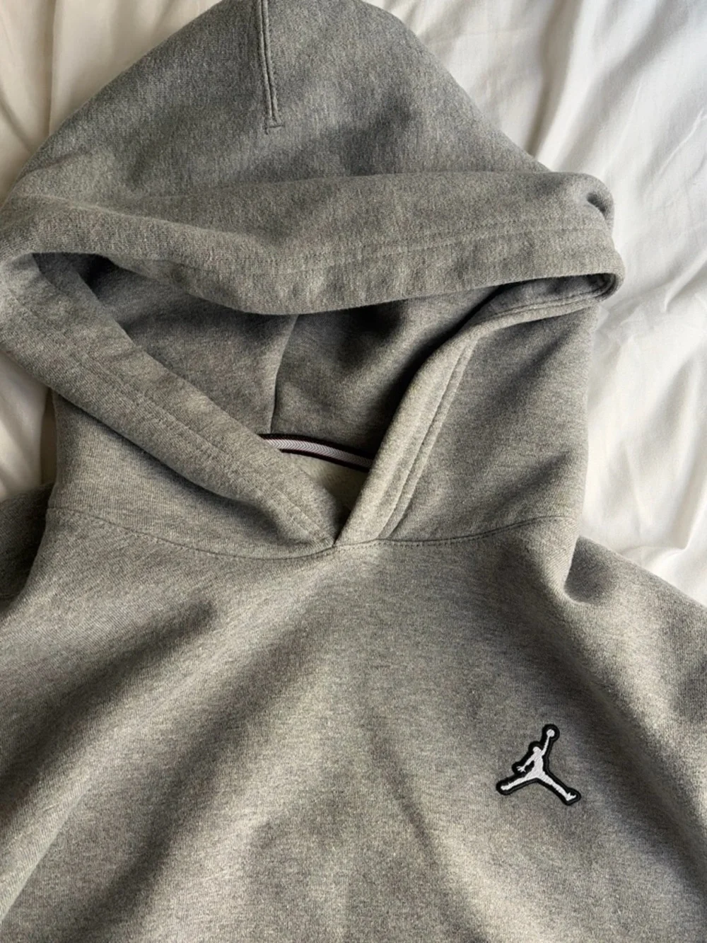Jordan Men's Grey Pullover Hoodie with Jumpman Patch